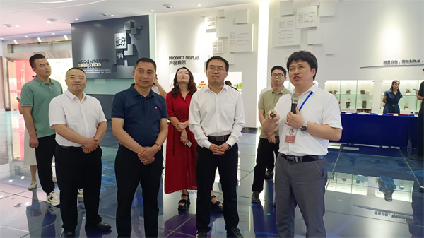 1751012904370798.jpg 3e52467814d411fa57ea5b12f136fa5.jpg